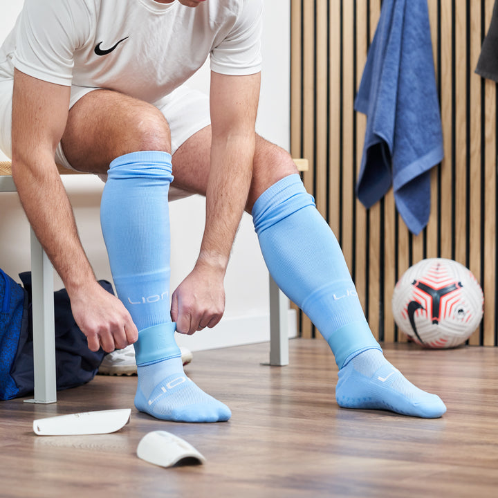 Sky blue sleeve socks lifestyle