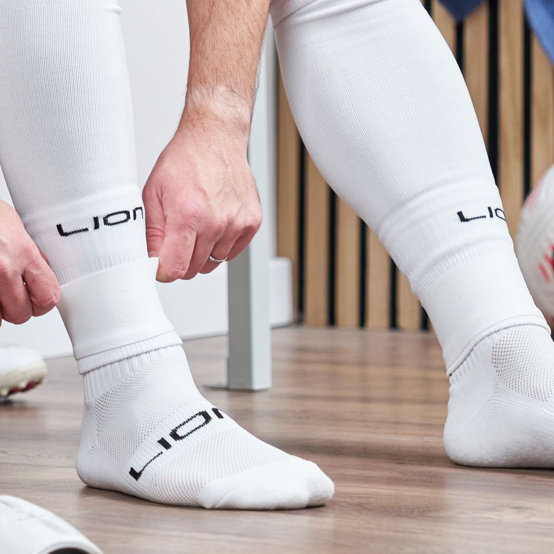 White silicone holder for shin pad